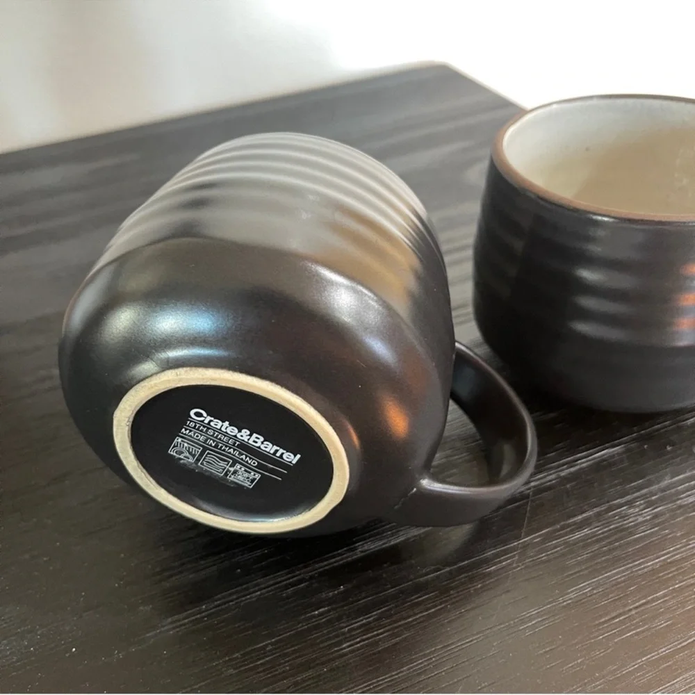 2 x Crate&barrel 18th street mugs